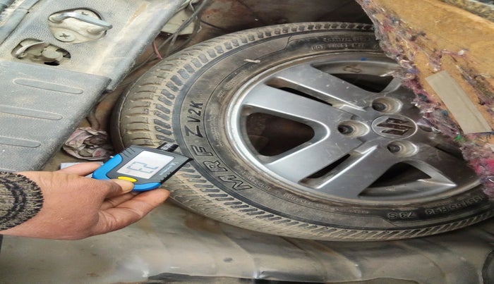 2015 Maruti Alto K10 VXI, Petrol, Manual, 1,14,490 km, tyre