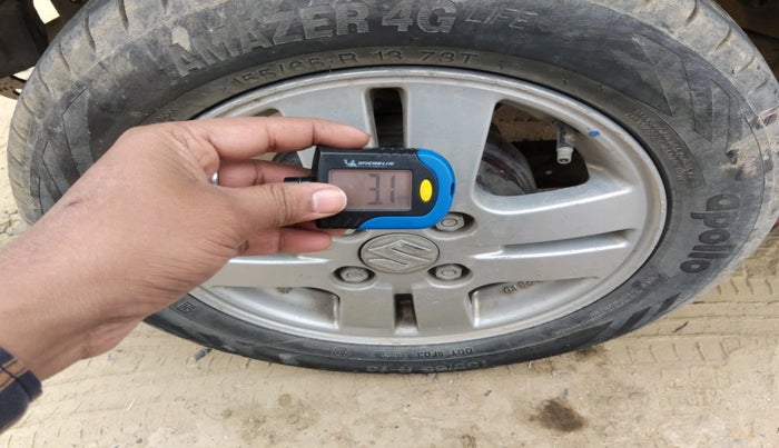 2015 Maruti Alto K10 VXI, Petrol, Manual, 1,14,490 km, tyre