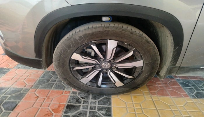 2019 MG HECTOR SHARP 2.0 DIESEL, Diesel, Manual, 1,31,833 km, tyre