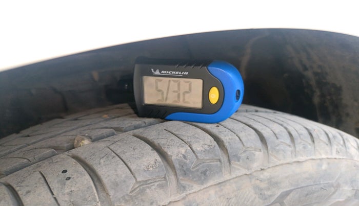 2019 Hyundai Grand i10 SPORTZ 1.2 KAPPA VTVT, Petrol, Manual, 45,068 km, tyre