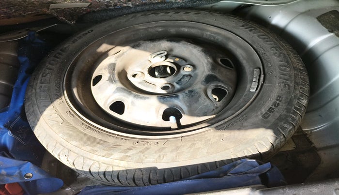 2016 Maruti Alto K10 VXI (O), Petrol, Manual, 81,314 km, tyre