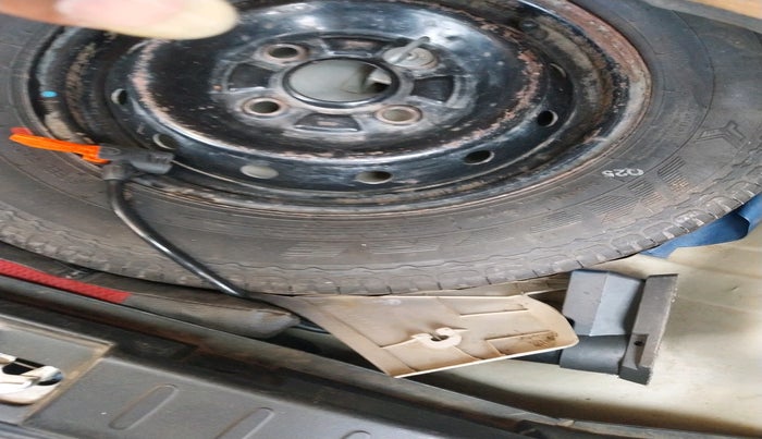 2019 Maruti Alto VXI, Petrol, Manual, 92,201 km, tyre