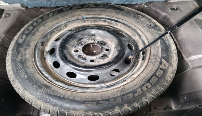 2016 Tata Tiago XT DIESEL, Diesel, Manual, 72,622 km, tyre