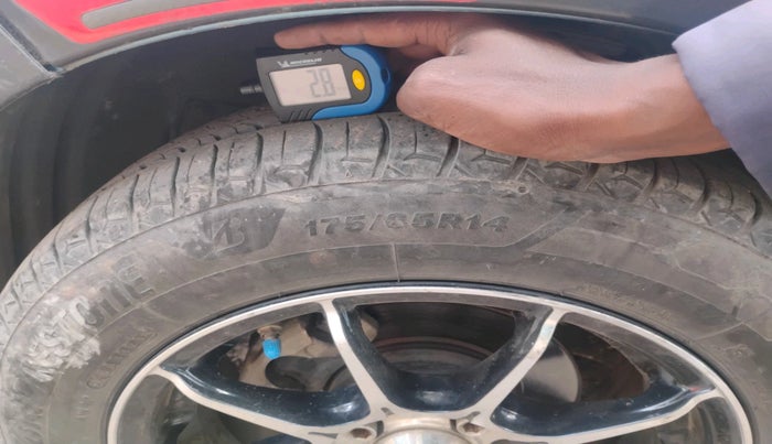 2019 Maruti New Wagon-R ZXI 1.2, Petrol, Manual, 1,46,954 km, tyre