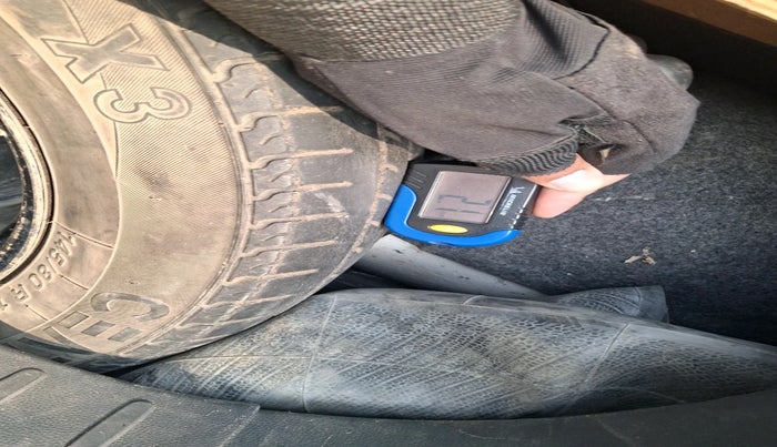 2018 Maruti Alto 800 LXI, Petrol, Manual, 85,381 km, tyre