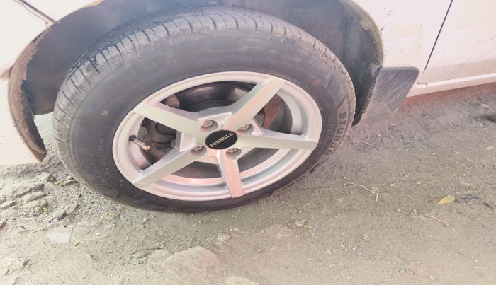 2019 Maruti Alto LXI, Petrol, Manual, 31,102 km, tyre