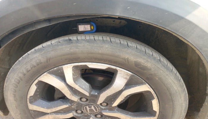 2018 Honda WR-V 1.5L I-DTEC VX MT, Diesel, Manual, 1,42,820 km, tyre