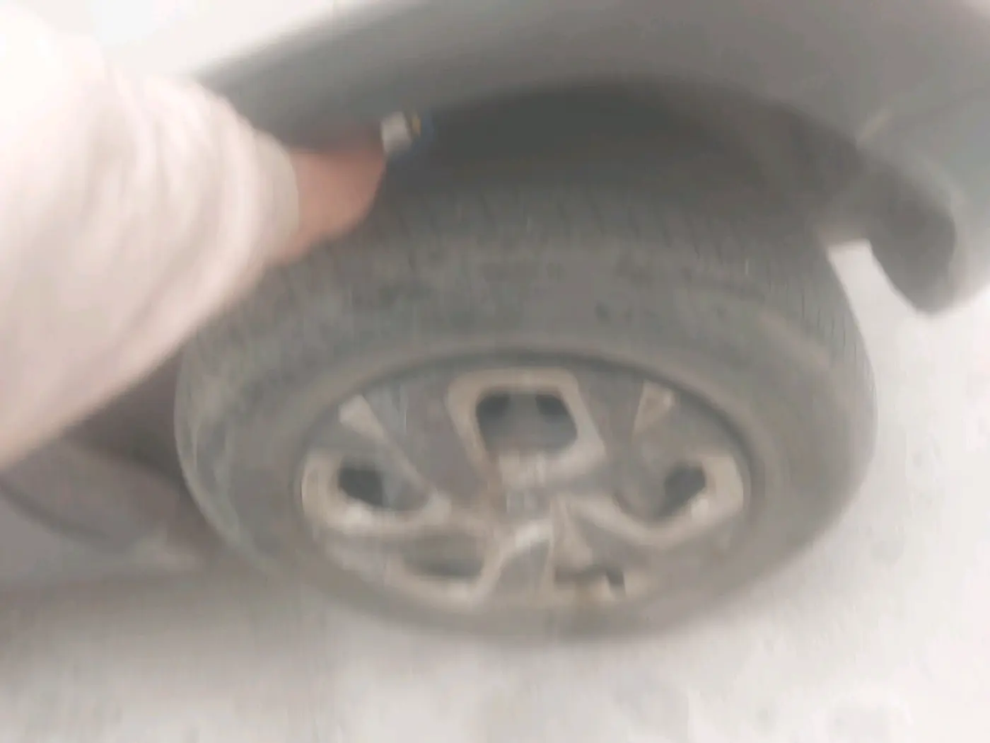 2023 Tata PUNCH PURE MT CNG, Petrol, Manual, 41,522 km, tyre