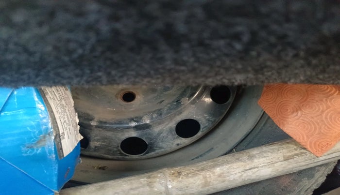 2012 Hyundai i10 ERA 1.1, Petrol, Manual, 1,12,773 km, tyre