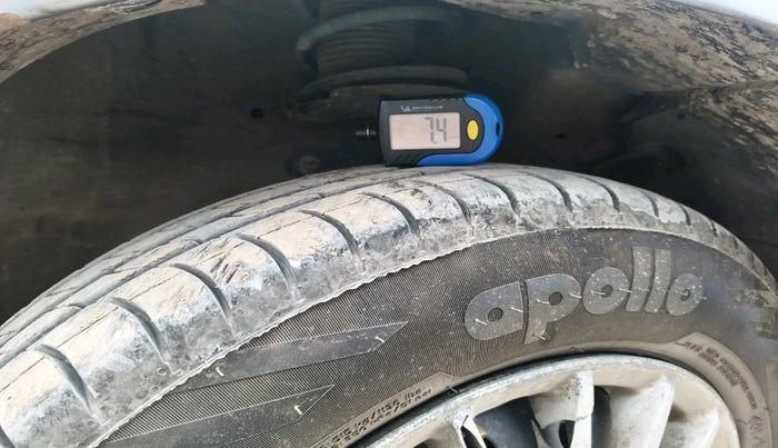 2015 Maruti Swift VXI, Petrol, Manual, 48,972 km, tyre