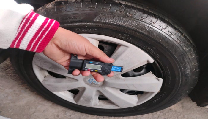 2011 Maruti Swift VXI, Petrol, Manual, 36,219 km, tyre