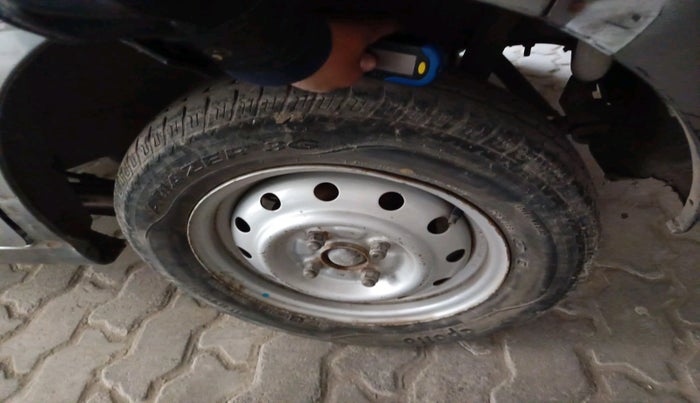 2018 Maruti Wagon R 1.0 LXI, Petrol, Manual, 28,111 km, tyre