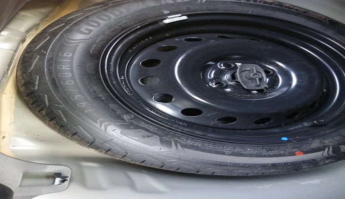 2024 Toyota Urban Cruiser Taisor S Plus 1.2 Petrol AMT, Petrol, Automatic, 21,191 km, tyre