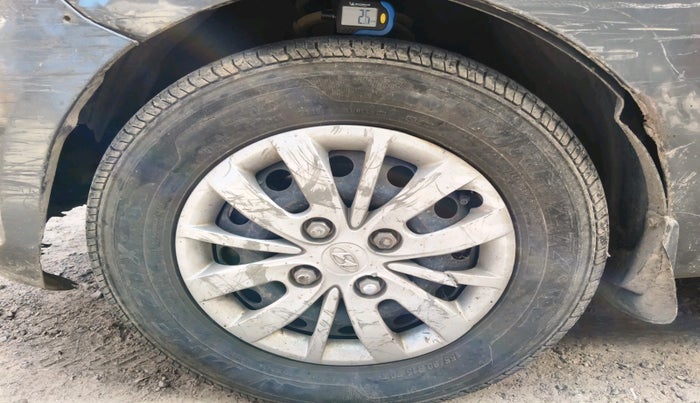 2013 Hyundai i10 SPORTZ 1.2, Petrol, Manual, 64,145 km, tyre