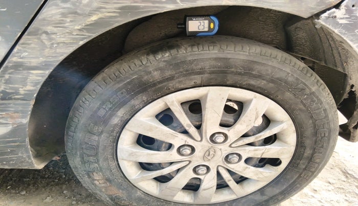 2013 Hyundai i10 SPORTZ 1.2, Petrol, Manual, 64,145 km, tyre