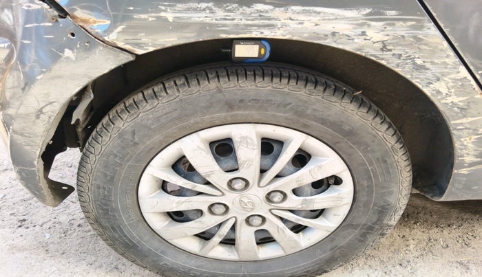 2013 Hyundai i10 SPORTZ 1.2, Petrol, Manual, 64,145 km, tyre