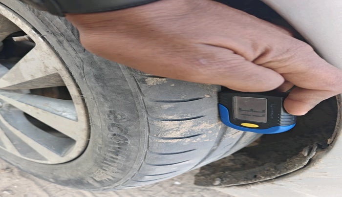 2013 Hyundai Verna FLUIDIC 1.6 CRDI SX, Diesel, Manual, 91,009 km, tyre