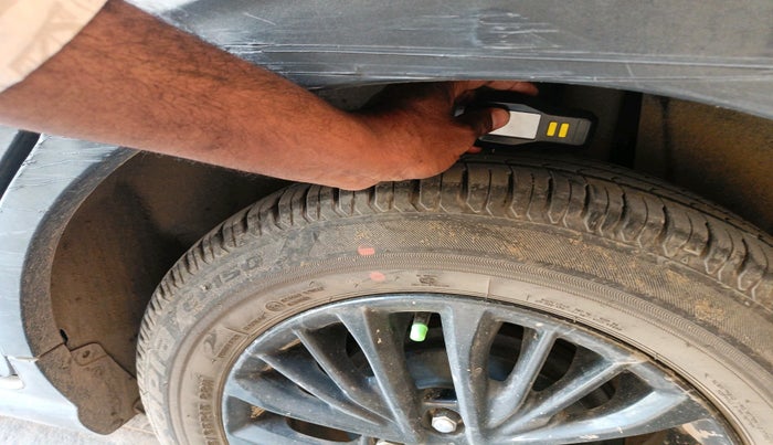 2021 Maruti XL6 ALPHA AT, Petrol, Automatic, 68,866 km, tyre