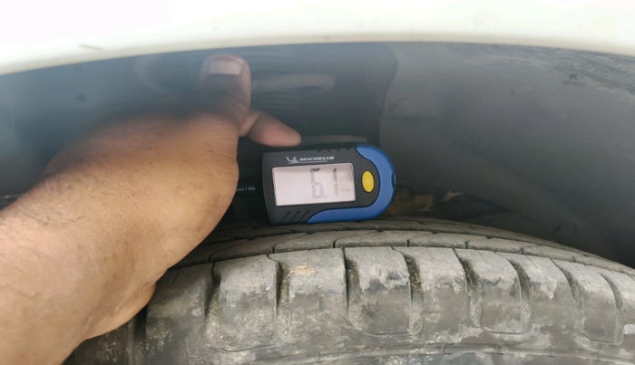 2022 Maruti Dzire VXI CNG, Petrol, Manual, 1,44,658 km, tyre