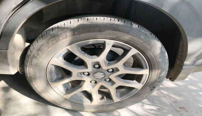 2022 Maruti XL6 ALPHA MT, Petrol, Manual, 33,005 km, tyre