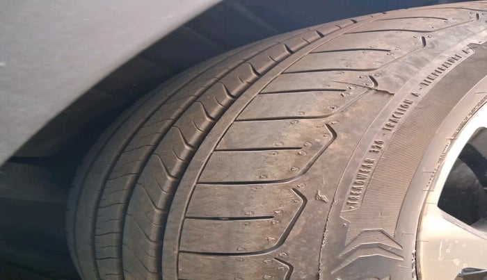 2025 Maruti Invicto ALPHA PLUS 7 STRONG HYBRID , Hybrid, Automatic, 11,683 km, tyre