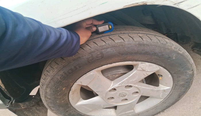 2014 Renault Duster 85 PS RXL DIESEL, Diesel, Manual, 87,251 km, tyre