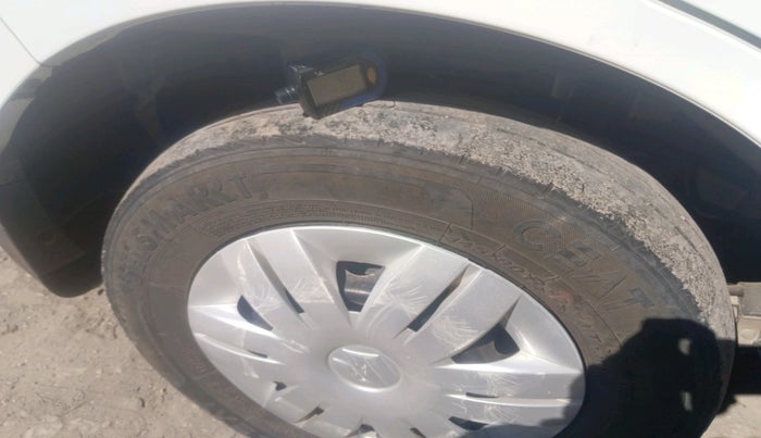 2020 Maruti Alto LXI, Petrol, Manual, 33,888 km, tyre