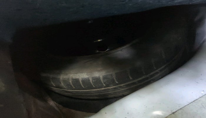 2015 Ford Figo TITANIUM 1.2 PETROL, Petrol, Manual, 47,818 km, tyre