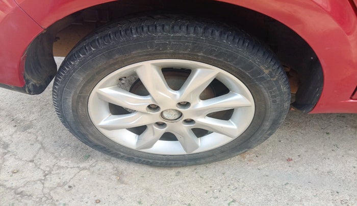 2014 Tata Zest XT PETROL, Petrol, Manual, 80,778 km, tyre