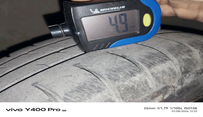 2012 Maruti Alto K10 LXI, Petrol, Manual, 81,780 km, tyre