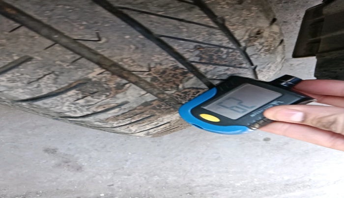 2015 Honda Amaze 1.2L I-VTEC S, Petrol, Manual, 49,995 km, tyre