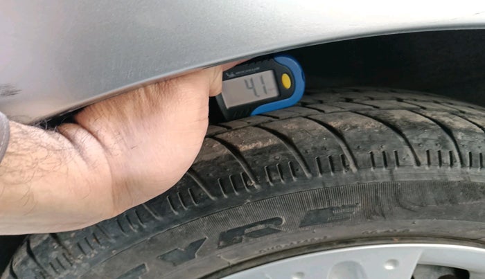 2015 Honda Amaze 1.2L I-VTEC S, Petrol, Manual, 49,995 km, tyre