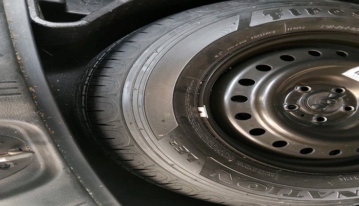 2018 Jeep Compass LIMITED (O) 2.0 DIESEL 4X4, Diesel, Manual, 1,14,704 km, tyre