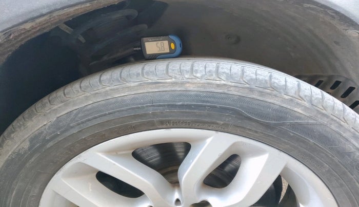 2012 BMW X3 XDRIVE 20D, Diesel, Automatic, 1,35,377 km, tyre