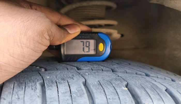 2016 Maruti Swift Dzire VXI (O), Petrol, Manual, 1,33,675 km, tyre