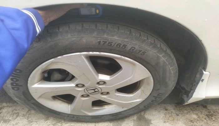 2015 Honda City 1.5L I-VTEC V MT, Petrol, Manual, 89,755 km, tyre