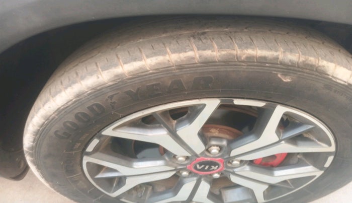 2019 KIA SELTOS GTX PLUS DCT 1.4 PETROL, Petrol, Automatic, 1,10,745 km, tyre