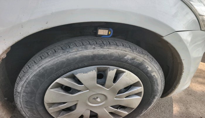 2015 Maruti Swift VDI, Diesel, Manual, 1,05,224 km, tyre