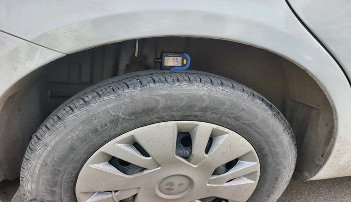 2015 Maruti Swift VDI, Diesel, Manual, 1,05,224 km, tyre