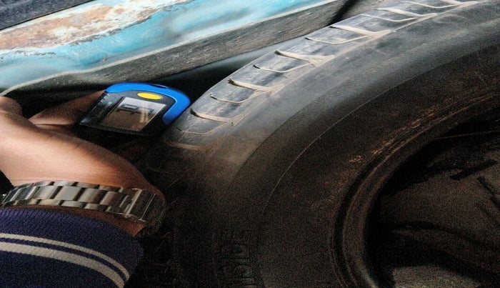 2018 Tata NEXON XZ PLUS DIESEL, Diesel, Manual, 1,21,630 km, tyre