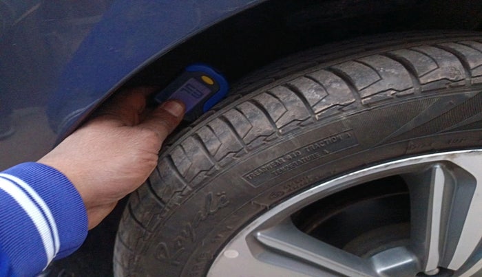 2018 Hyundai Verna 1.6 VTVT SX O, Petrol, Manual, 56,408 km, tyre