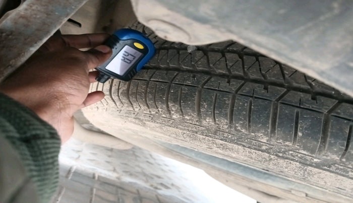 2019 Mahindra XUV500 W7, Diesel, Manual, 1,20,158 km, tyre