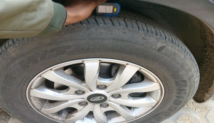 2019 Mahindra XUV500 W7, Diesel, Manual, 1,20,158 km, tyre