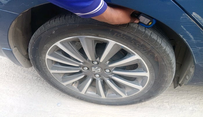 2021 Maruti Ciaz ALPHA 1.5 SHVS PETROL, Petrol, Manual, 48,299 km, tyre