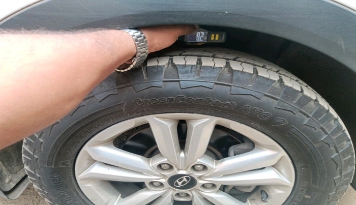 2016 Hyundai Creta SX PLUS 1.6 PETROL, Petrol, Manual, 42,700 km, tyre