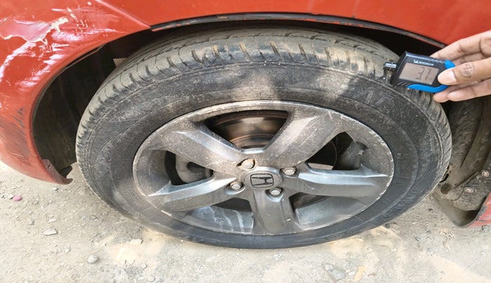 2011 Honda Jazz 1.2 L I-VTEC SELECT, Petrol, Manual, 75,852 km, tyre