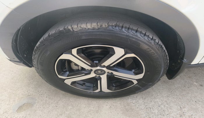 2023 Tata NEXON XZ PLUS PETROL SUNROOF, Petrol, Manual, 28,932 km, tyre