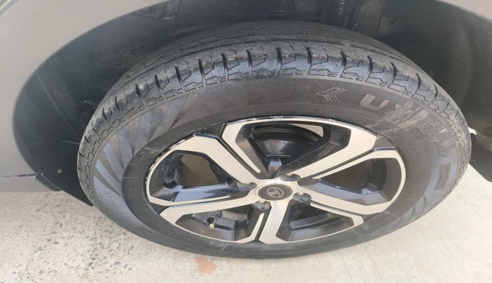 2023 Tata NEXON XZ PLUS PETROL SUNROOF, Petrol, Manual, 28,932 km, tyre