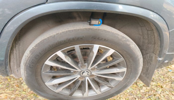 2017 Skoda Kodiaq STYLE 2.0 TDI 4X4 AT, Diesel, Automatic, 1,08,127 km, tyre