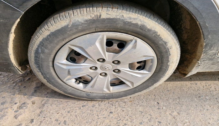 2018 Hyundai Creta E PLUS 1.4 DIESEL, Diesel, Manual, 2,89,076 km, tyre